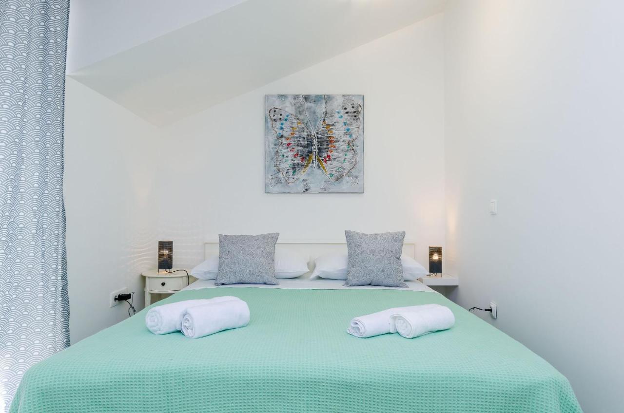 Holiday Home Barbara Стон Екстер'єр фото