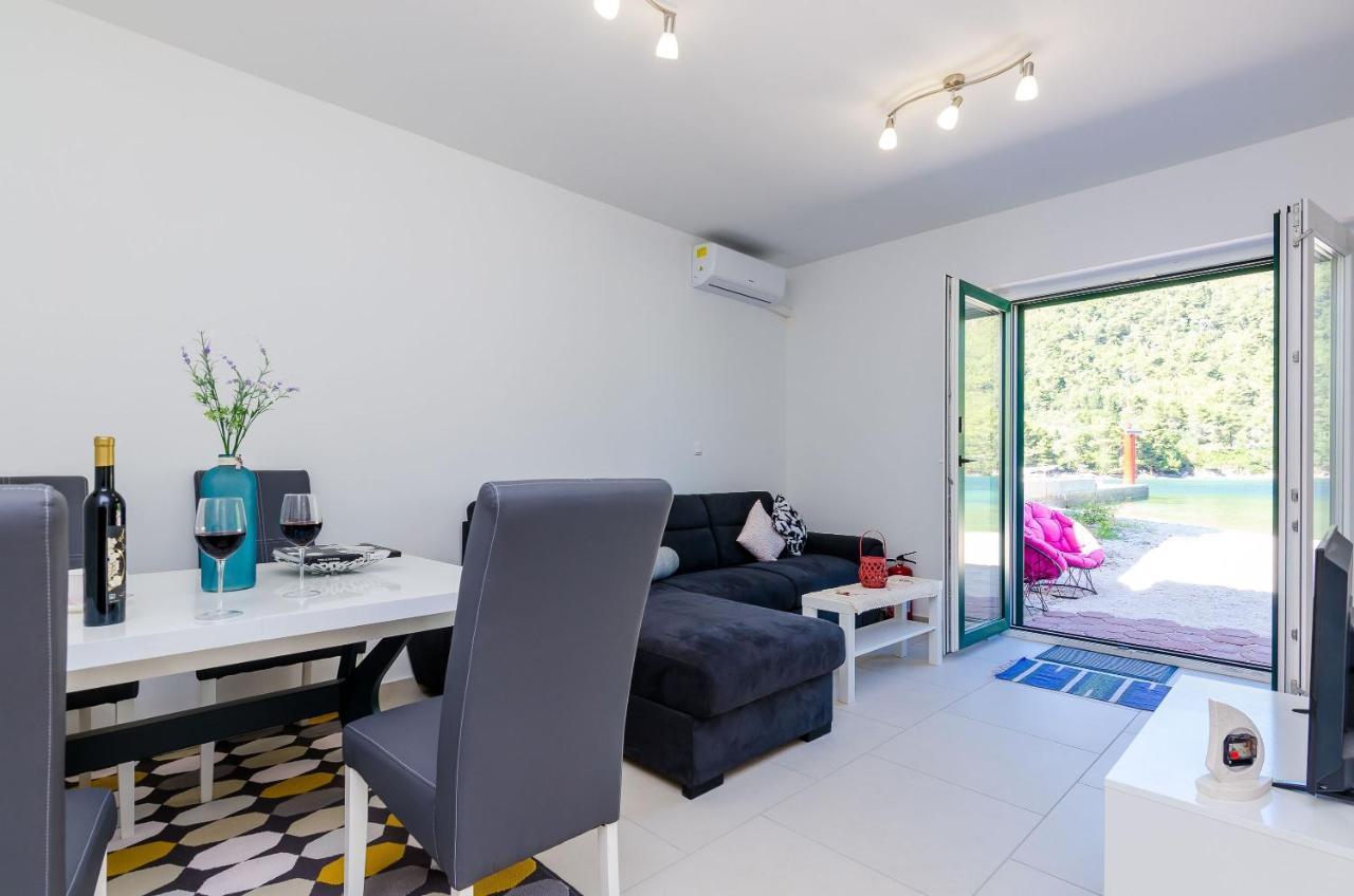Holiday Home Barbara Стон Екстер'єр фото